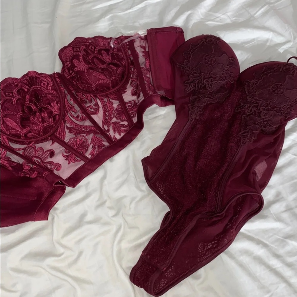 Bundle one piece and bustier